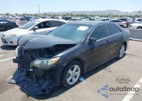 2014 Toyota Camry Se z USA, uszkodzony, nr VIN 4T1BF1FK1EU761475